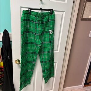 Detroit Tigers  to Green Plaid Pajama Pants